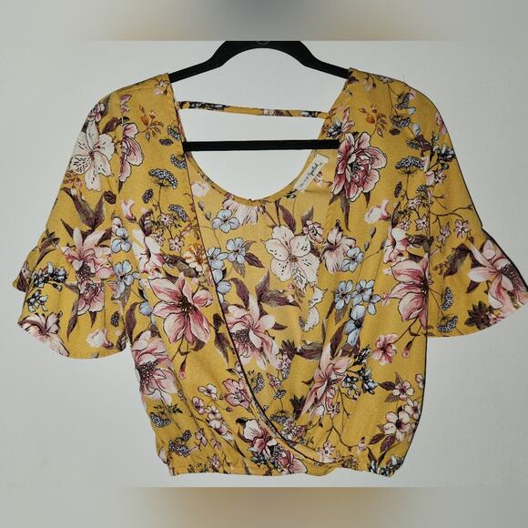Live to be Spoiled Yellow Floral Spring Crop V‎ Neck Top Size XS - Picture 1 of 8